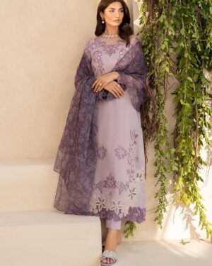 IZ009
IZNIK FESTIVE LAWN’25