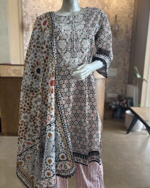 J0013
JUNAID JAMSHED