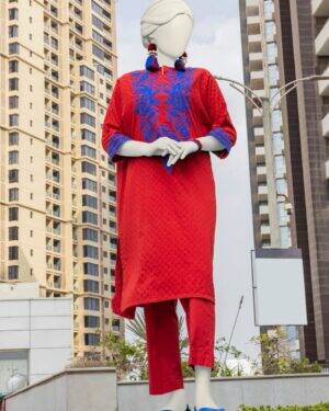 J0038
Junaid jamshed Embroidered Top