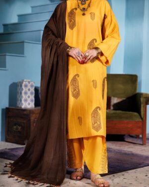 JA017
Almirah Mustard Lino kara 3 Piece Stitched