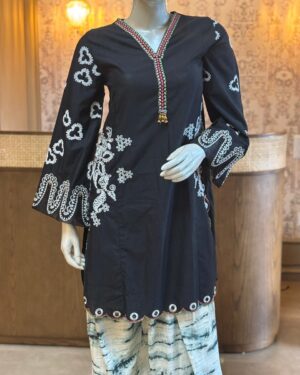 ET22 Ethnc Embroidered 2Pc Stitched Suit