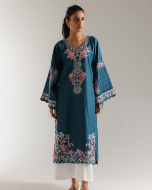 ET25 Ethnc Embroidered Top